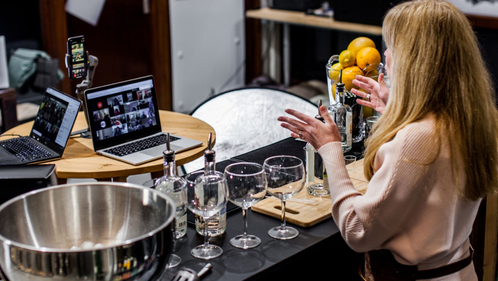 cocktail team building online